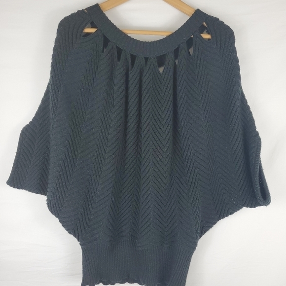 Lane Bryant Black Metallic Thread Short Sleeve Sparkly Sweater Size 14/16 - Picture 4 of 14